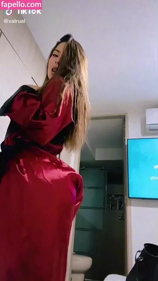 valrual Onlyfans Photo Gallery 