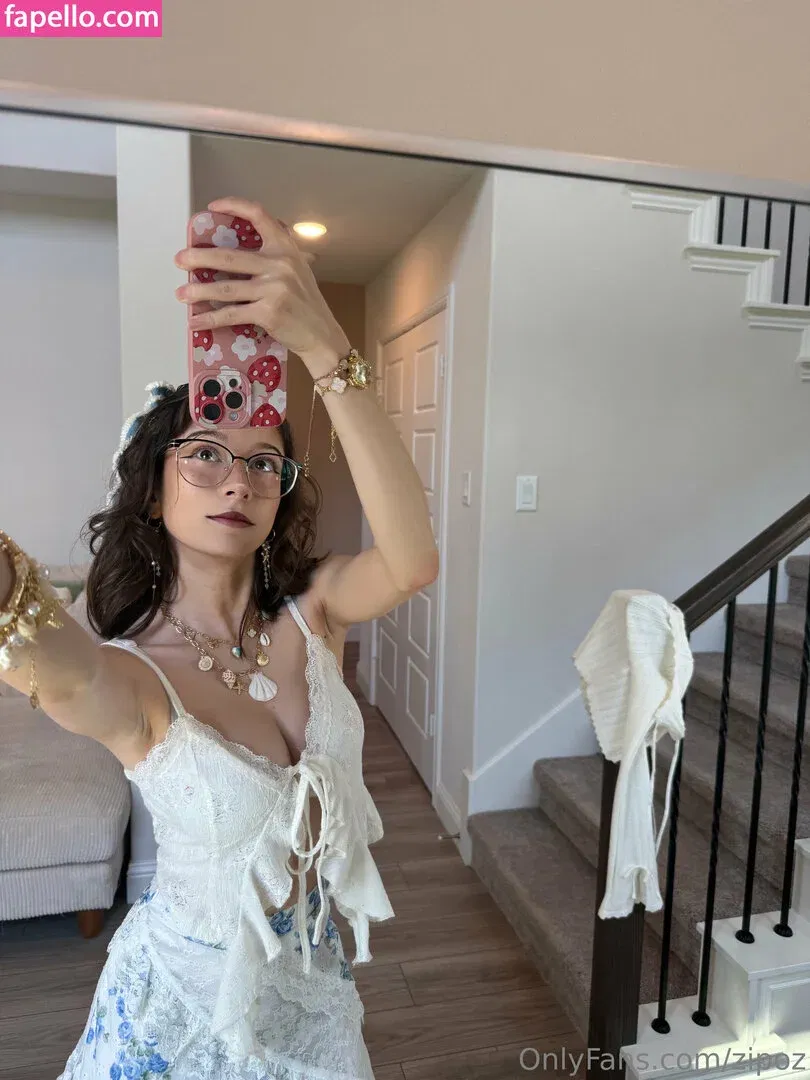 zipoz Onlyfans Photo Gallery 