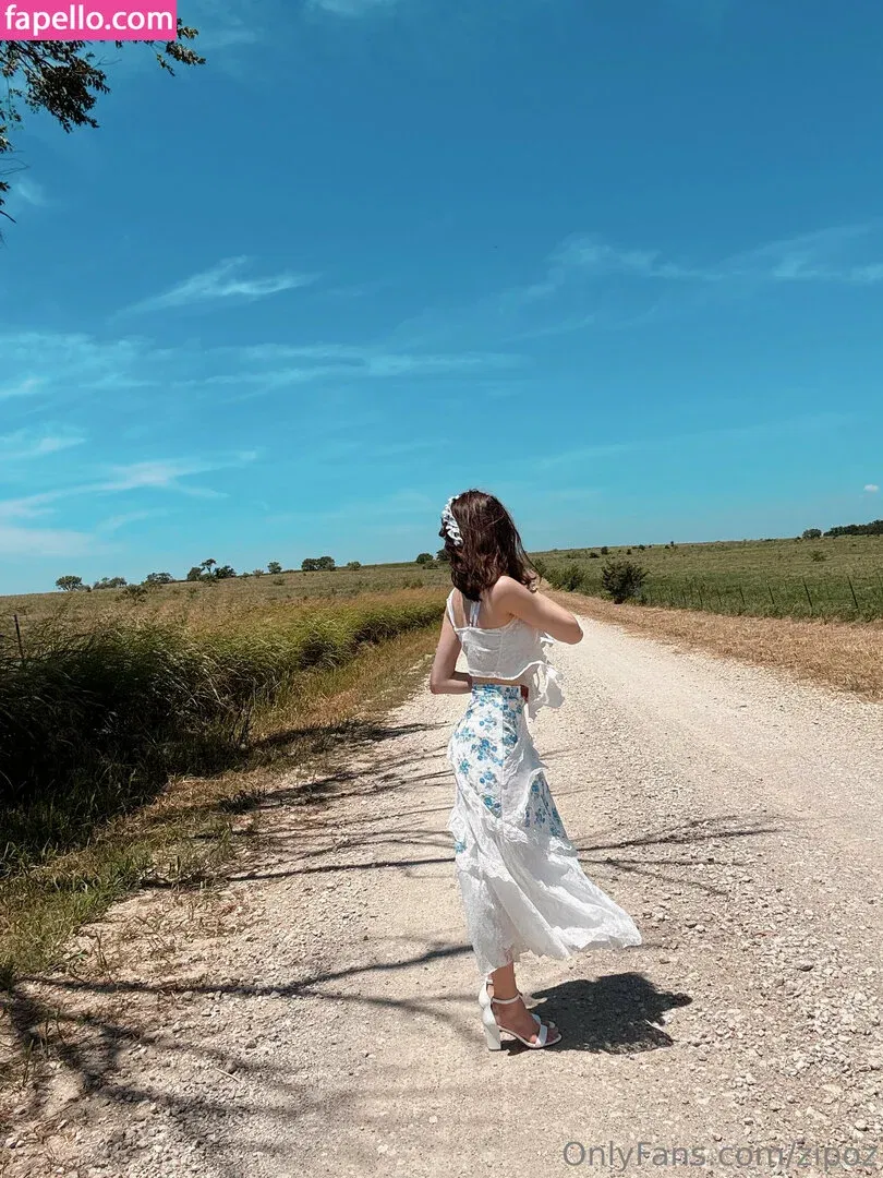 zipoz Onlyfans Photo Gallery 