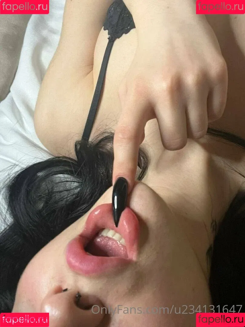ann_d_voure Onlyfans Photo Gallery 