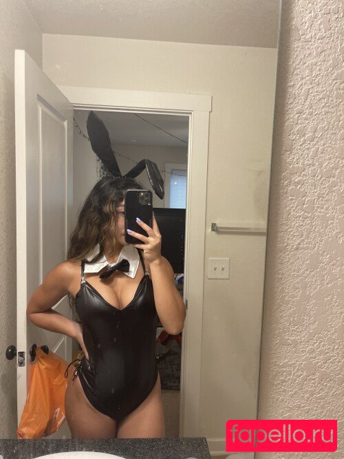 Anniepatani Onlyfans Photo Gallery 