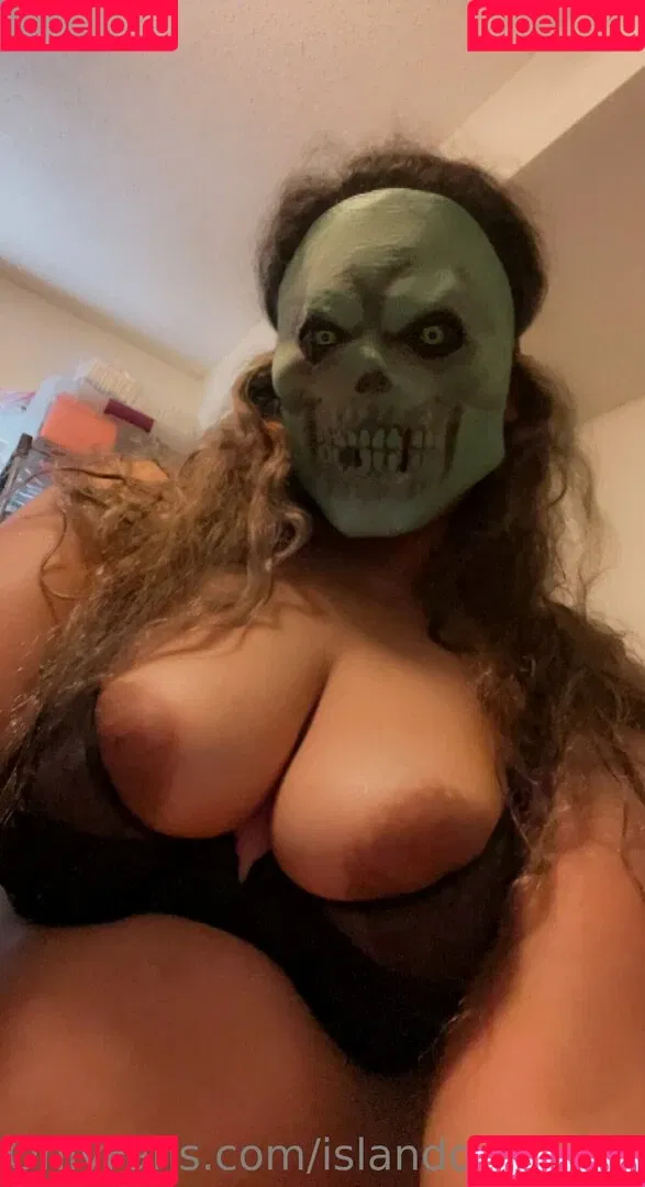 islandqueen23 Onlyfans Photo Gallery 