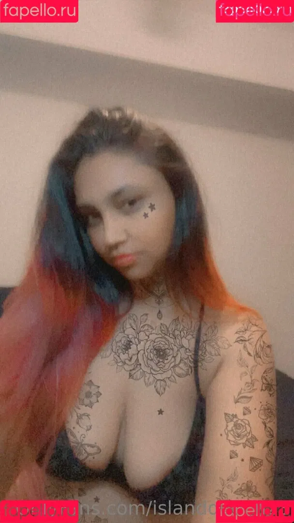 islandqueen23 Onlyfans Photo Gallery 