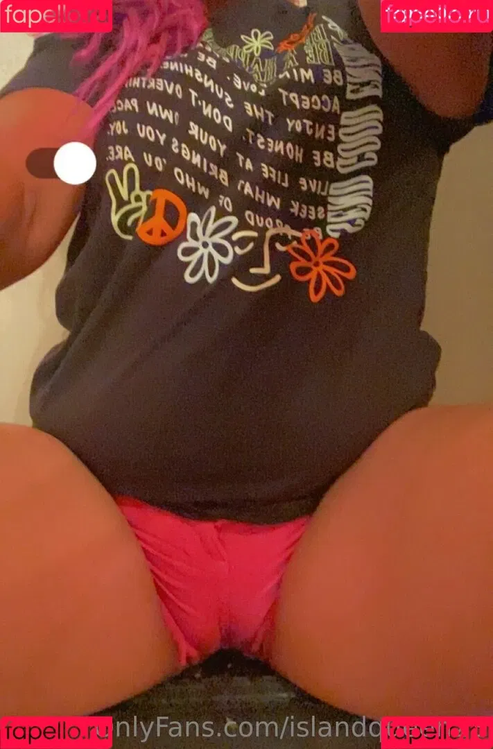 islandqueen23 Onlyfans Photo Gallery 