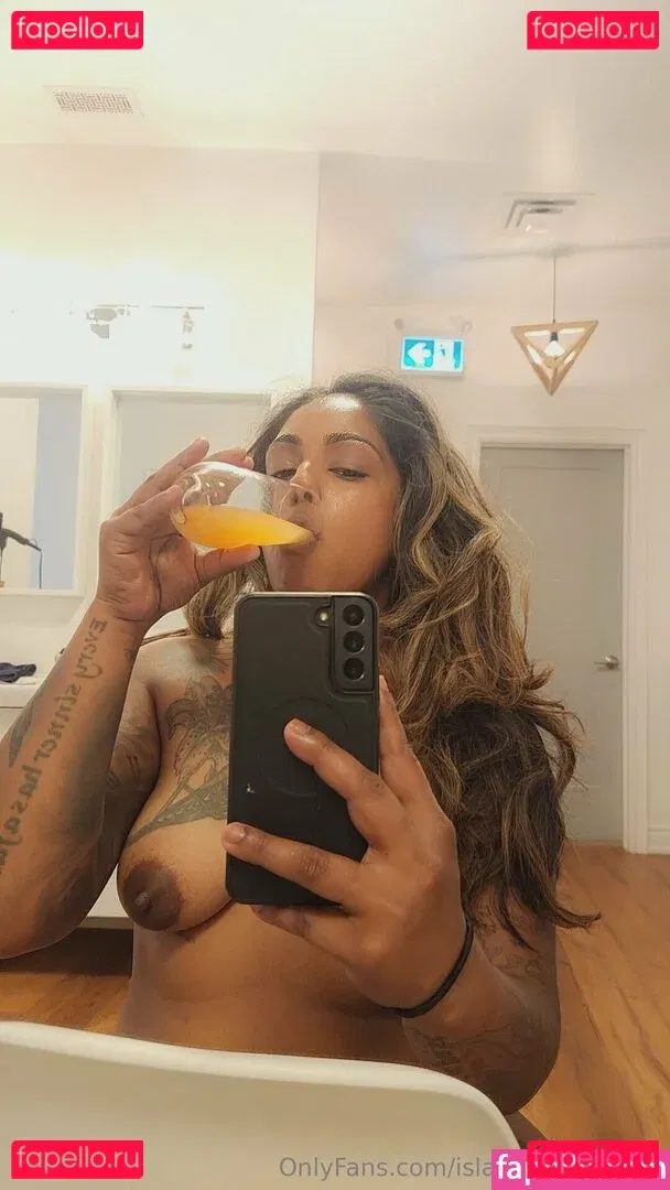 islandqueen23 Onlyfans Photo Gallery 