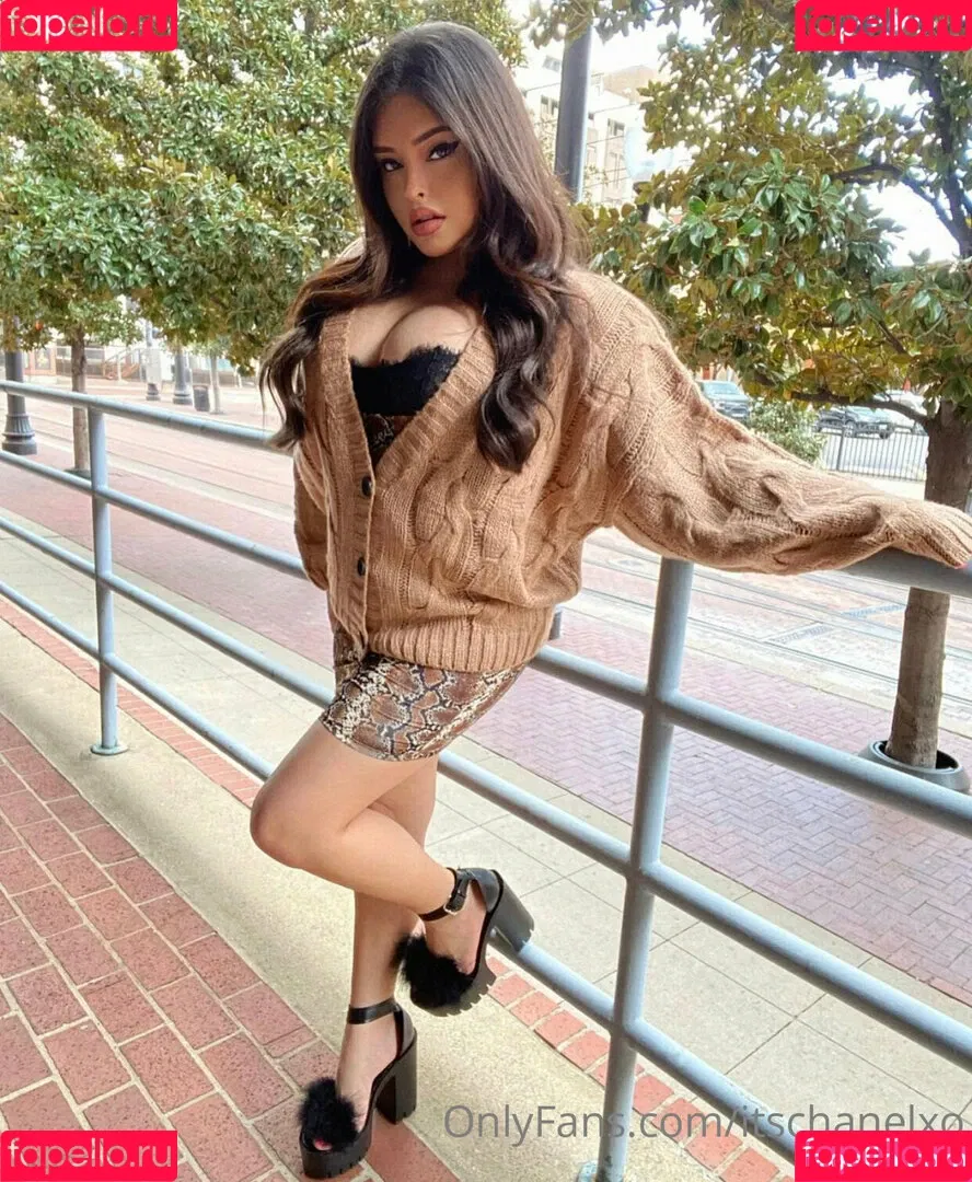 itschanelxo Onlyfans Photo Gallery 