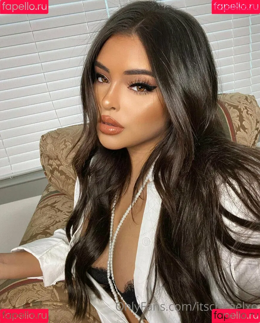 itschanelxo Onlyfans Photo Gallery 