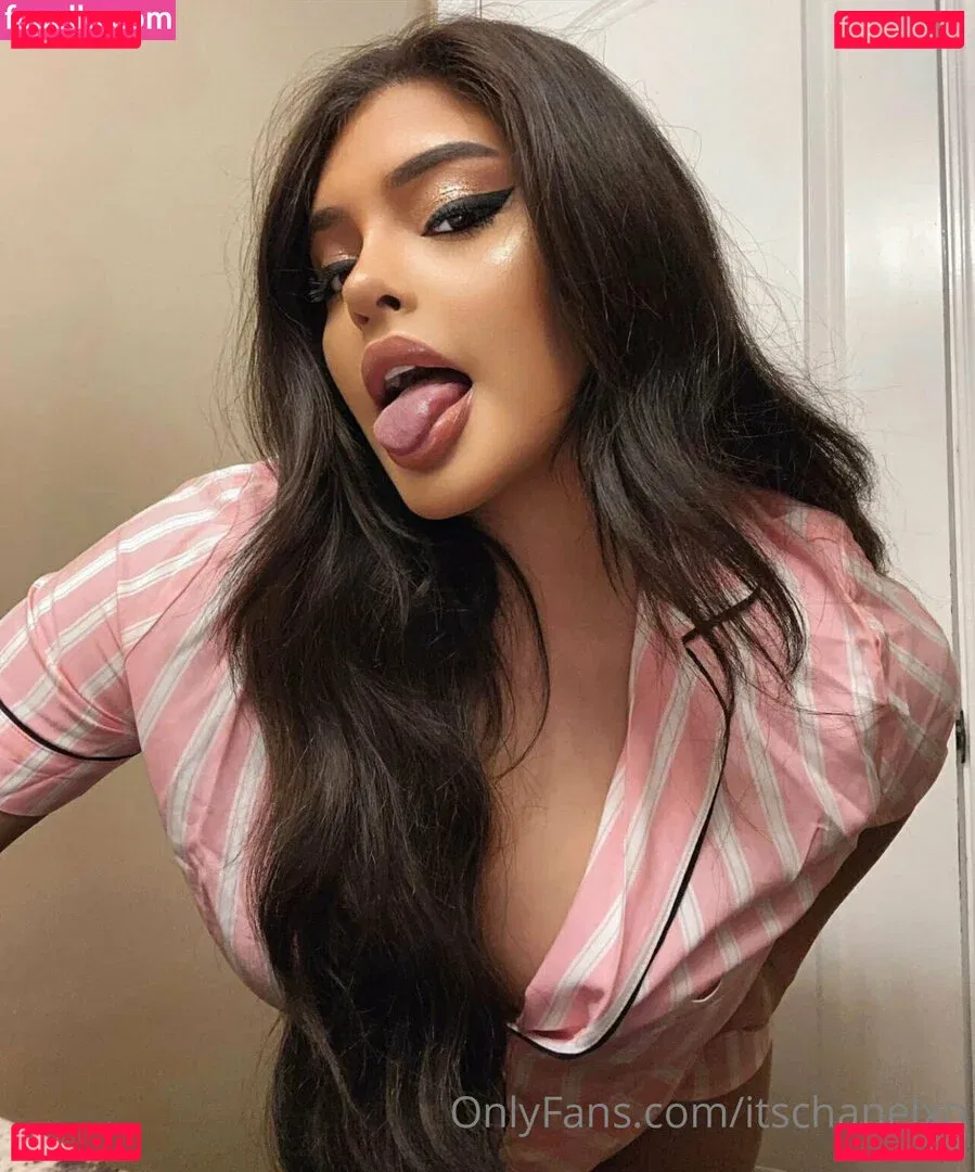 itschanelxo Onlyfans Photo Gallery 