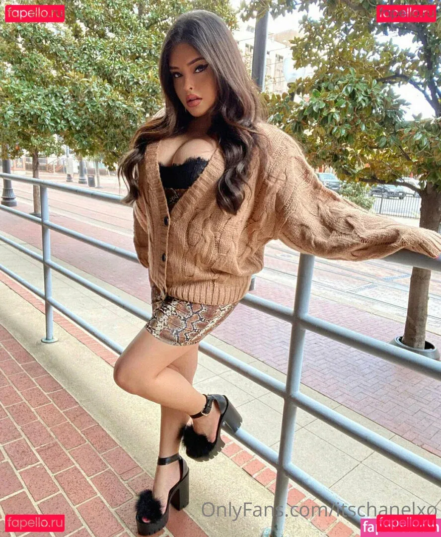 itschanelxo Onlyfans Photo Gallery 