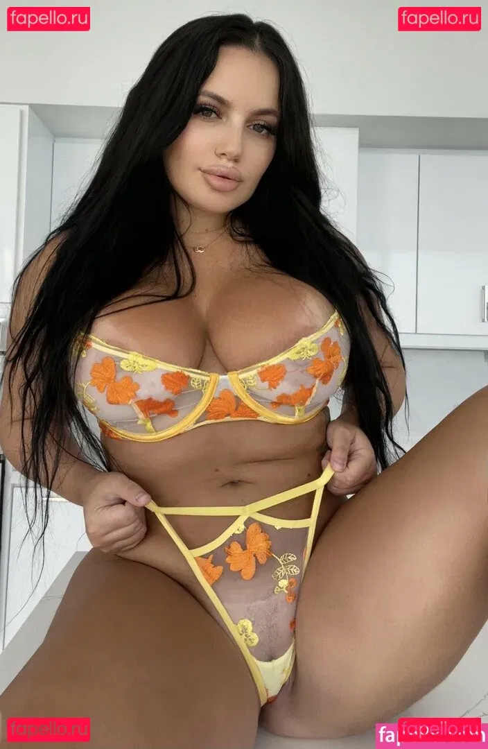 jenniferraefox Onlyfans Photo Gallery 