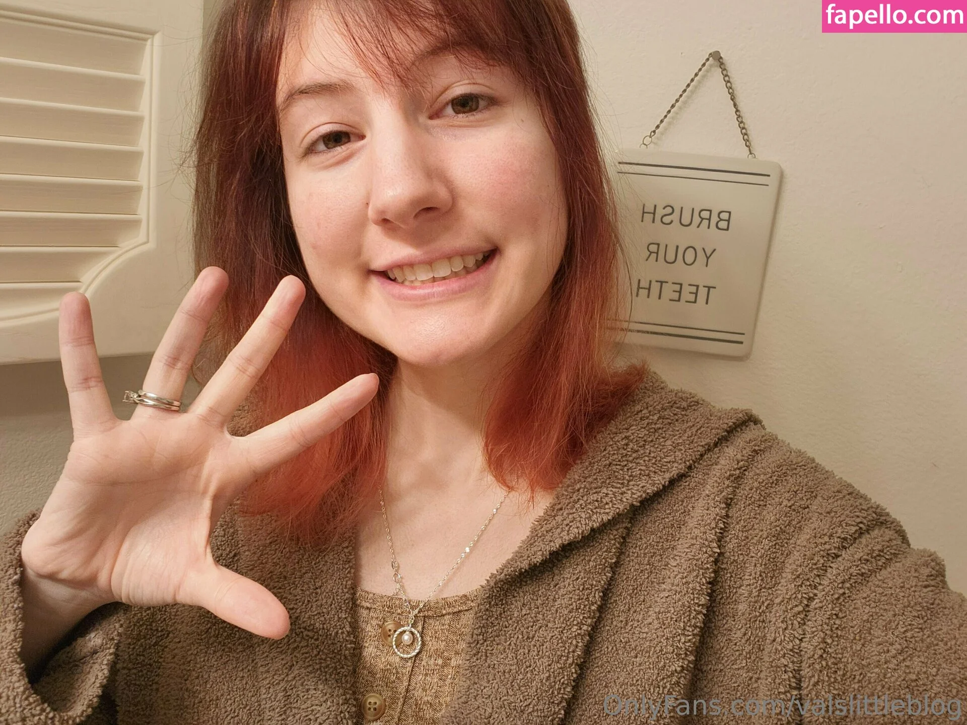 valvestia Onlyfans Photo Gallery 