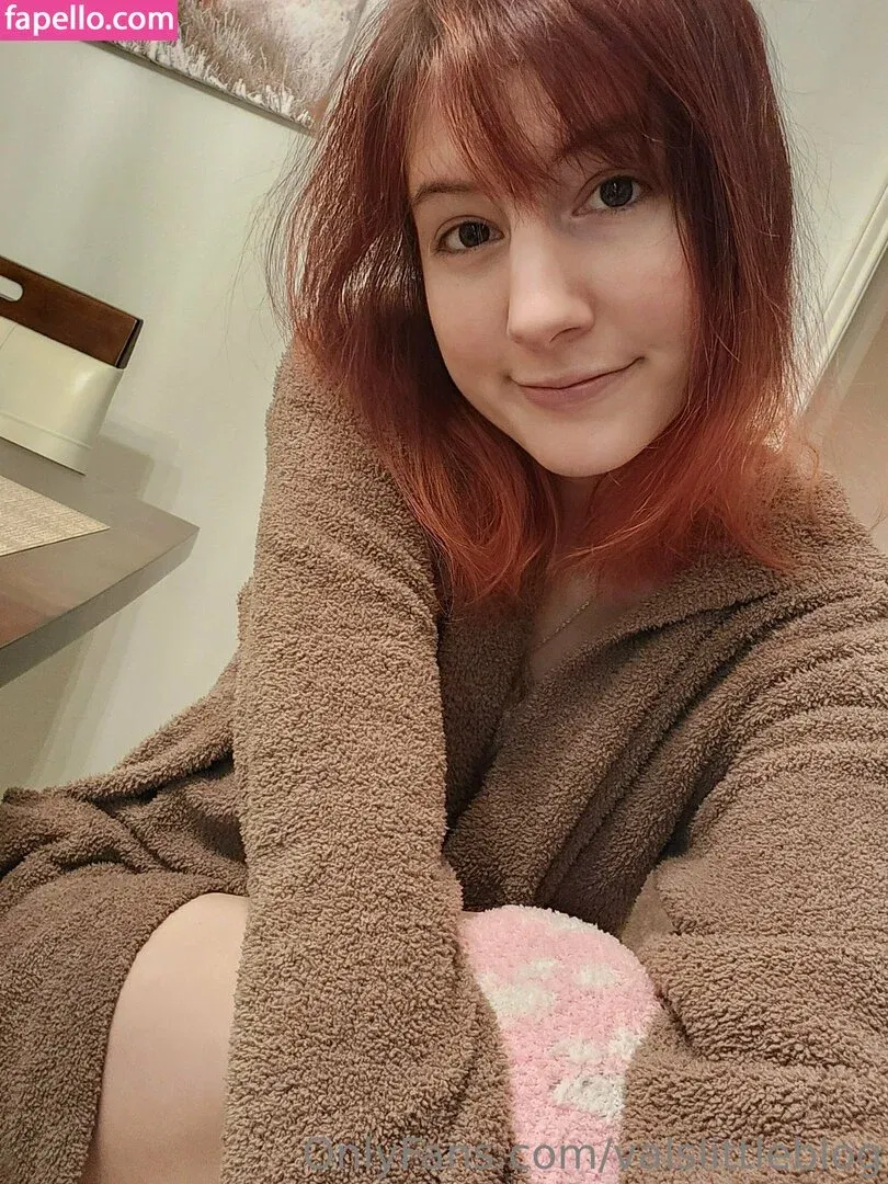 valvestia Onlyfans Photo Gallery 