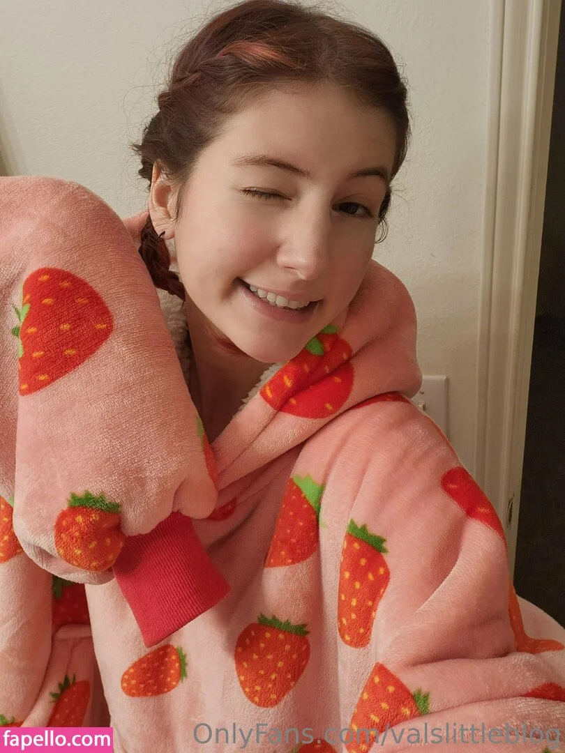 valvestia Onlyfans Photo Gallery 