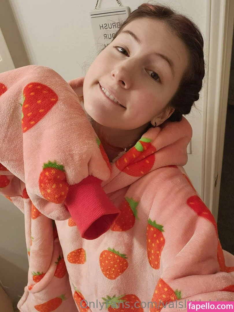 valvestia Onlyfans Photo Gallery 