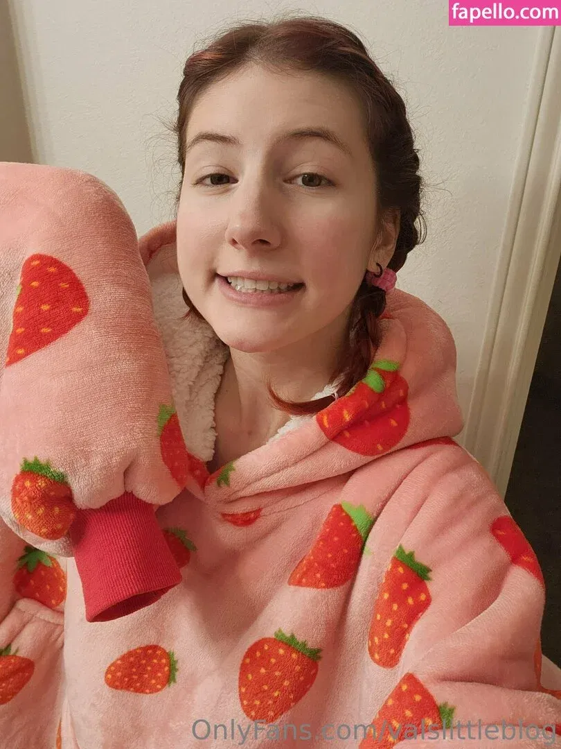 valvestia Onlyfans Photo Gallery 