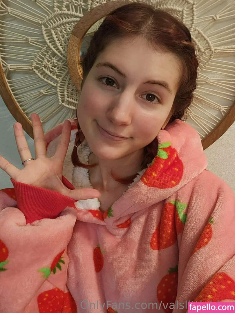 valvestia Onlyfans Photo Gallery 