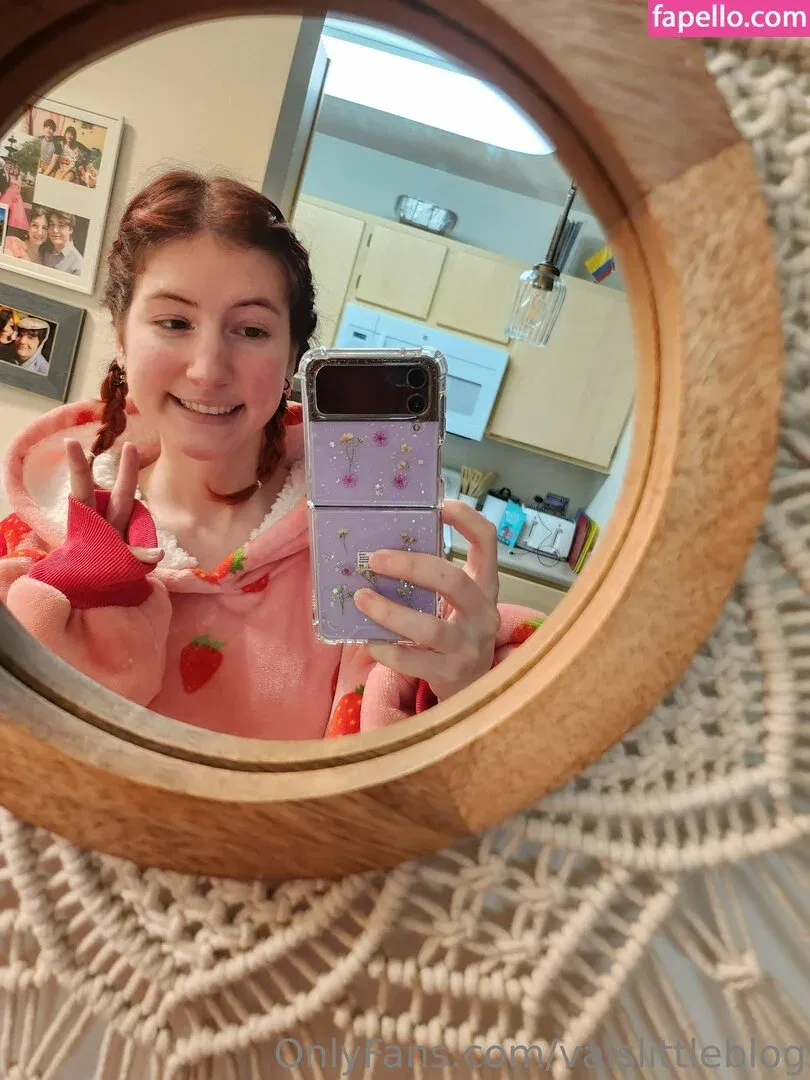 valvestia Onlyfans Photo Gallery 