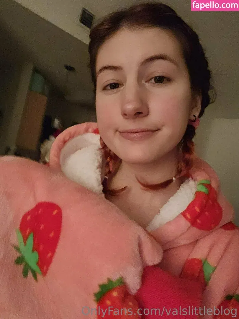 valvestia Onlyfans Photo Gallery 