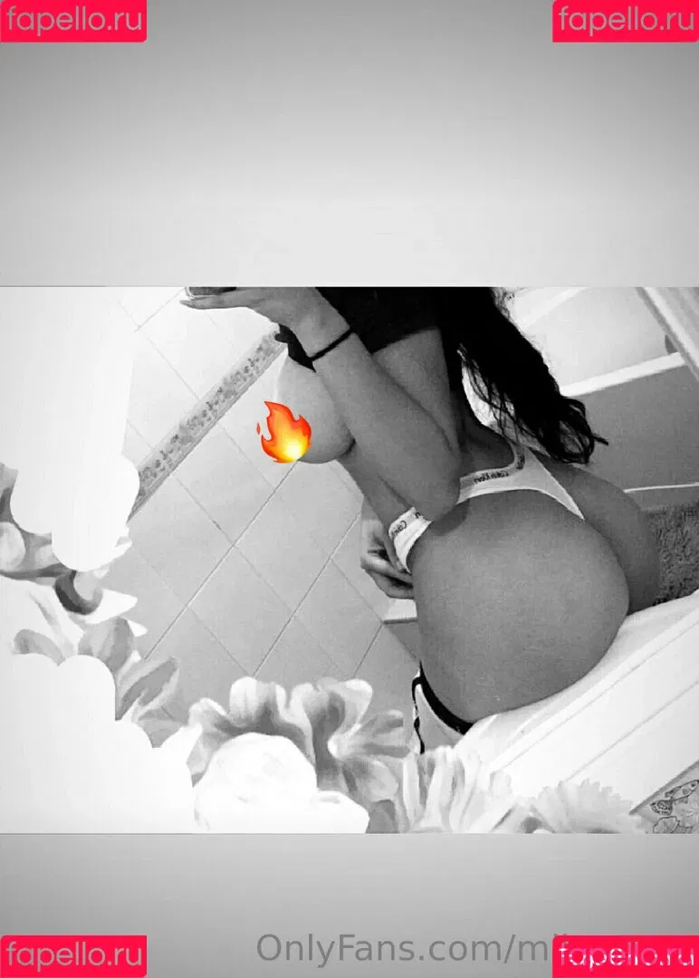 mika_mar Onlyfans Photo Gallery 