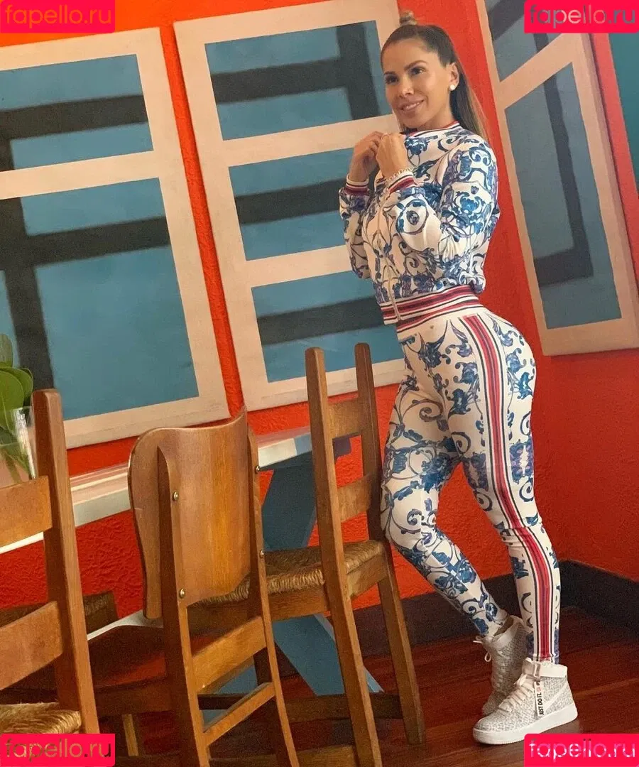 Ana Lucia Vega Onlyfans Photo Gallery 
