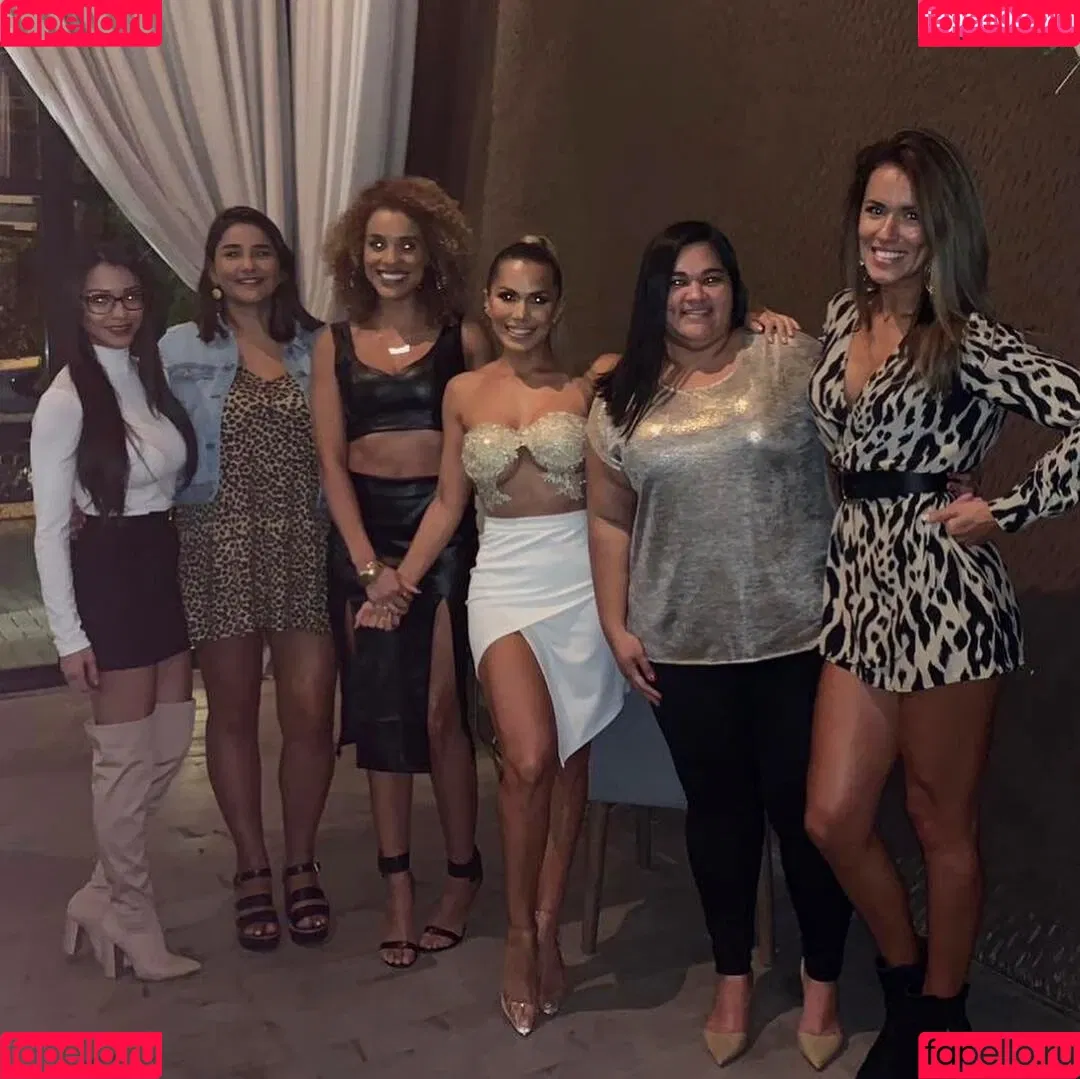 Ana Lucia Vega Onlyfans Photo Gallery 