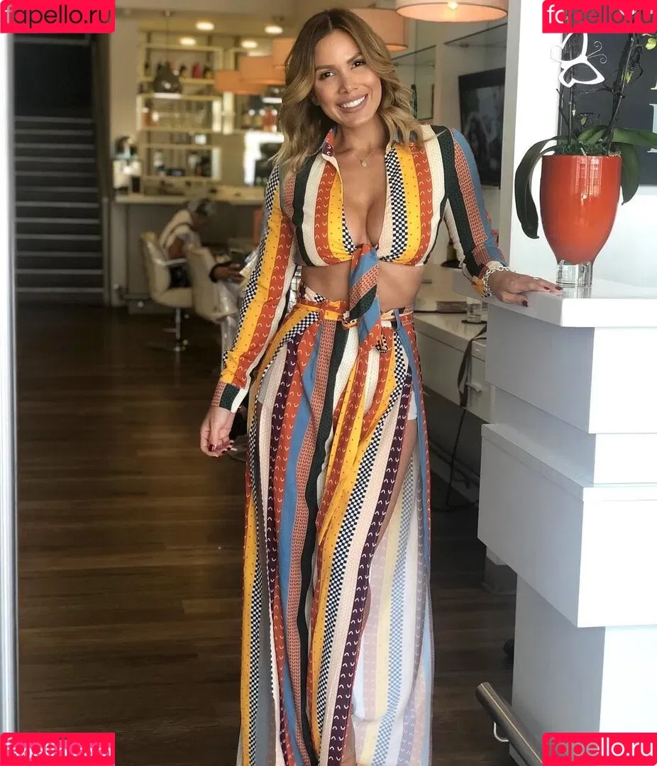 Ana Lucia Vega Onlyfans Photo Gallery 
