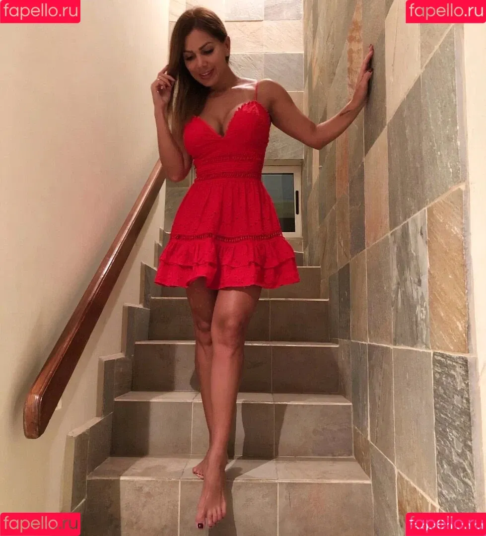 Ana Lucia Vega Onlyfans Photo Gallery 