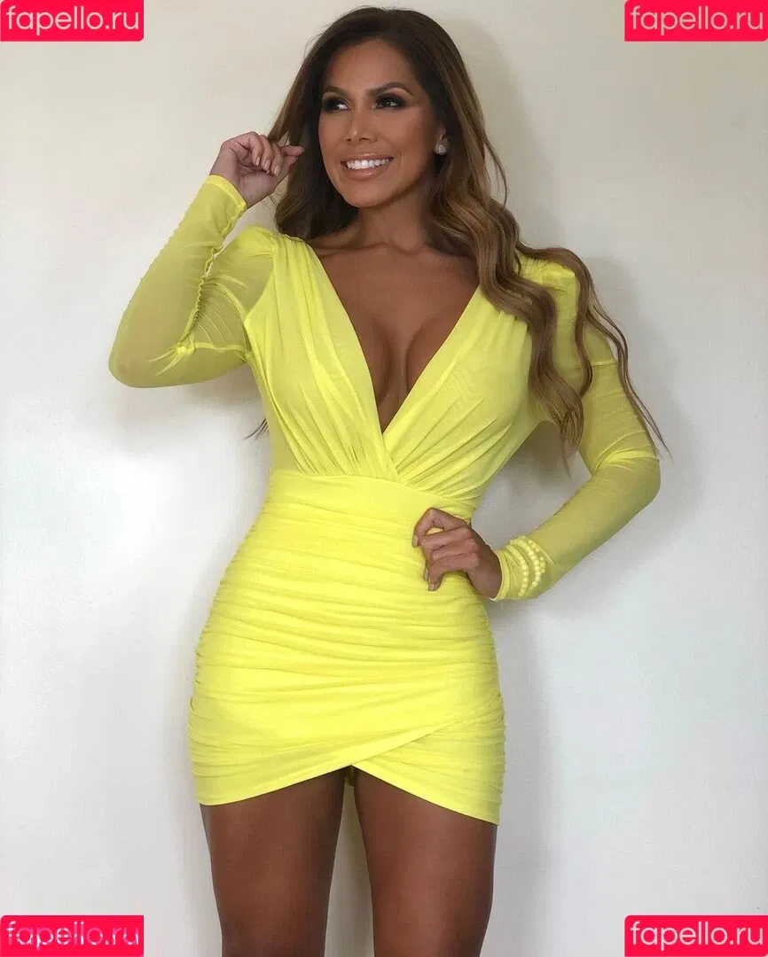 Ana Lucia Vega Onlyfans Photo Gallery 