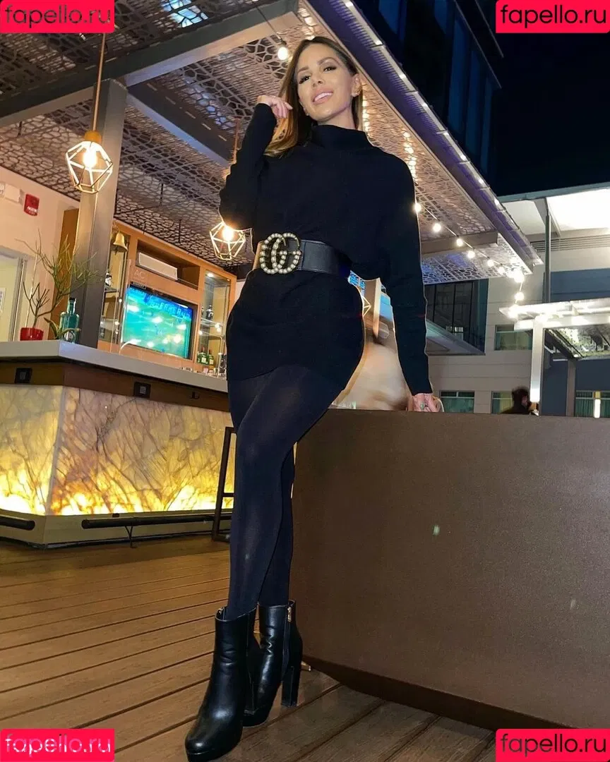 Ana Lucia Vega Onlyfans Photo Gallery 