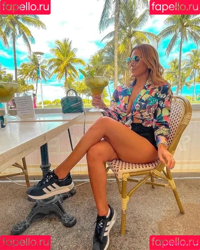 Ana Lucia Vega Onlyfans Photo Gallery 