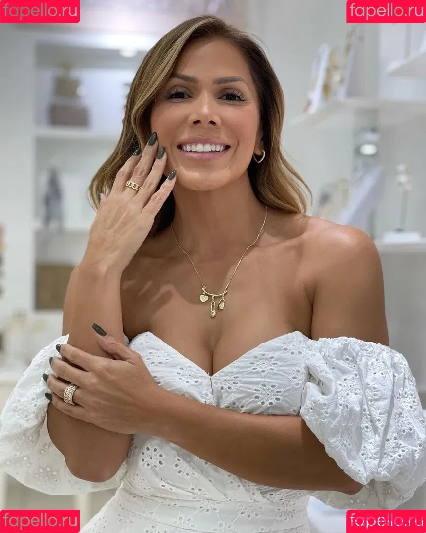Ana Lucia Vega Onlyfans Photo Gallery 