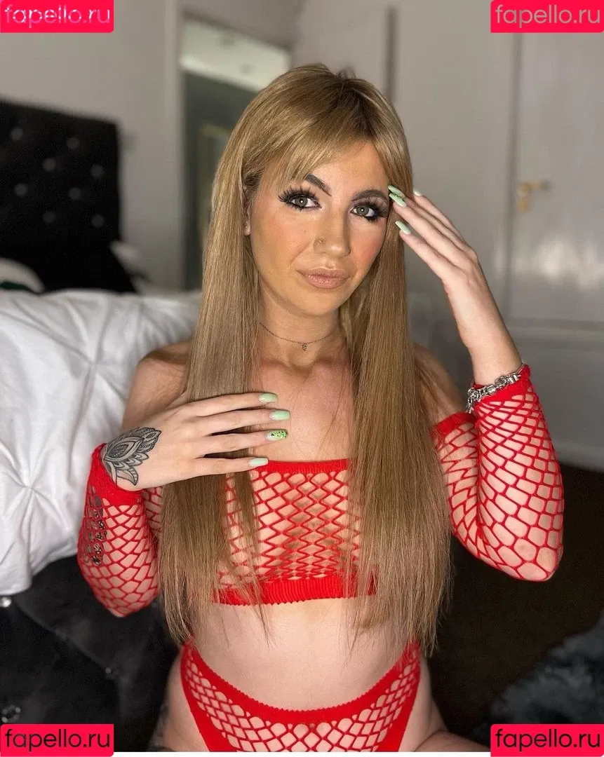Megann22 Onlyfans Photo Gallery 