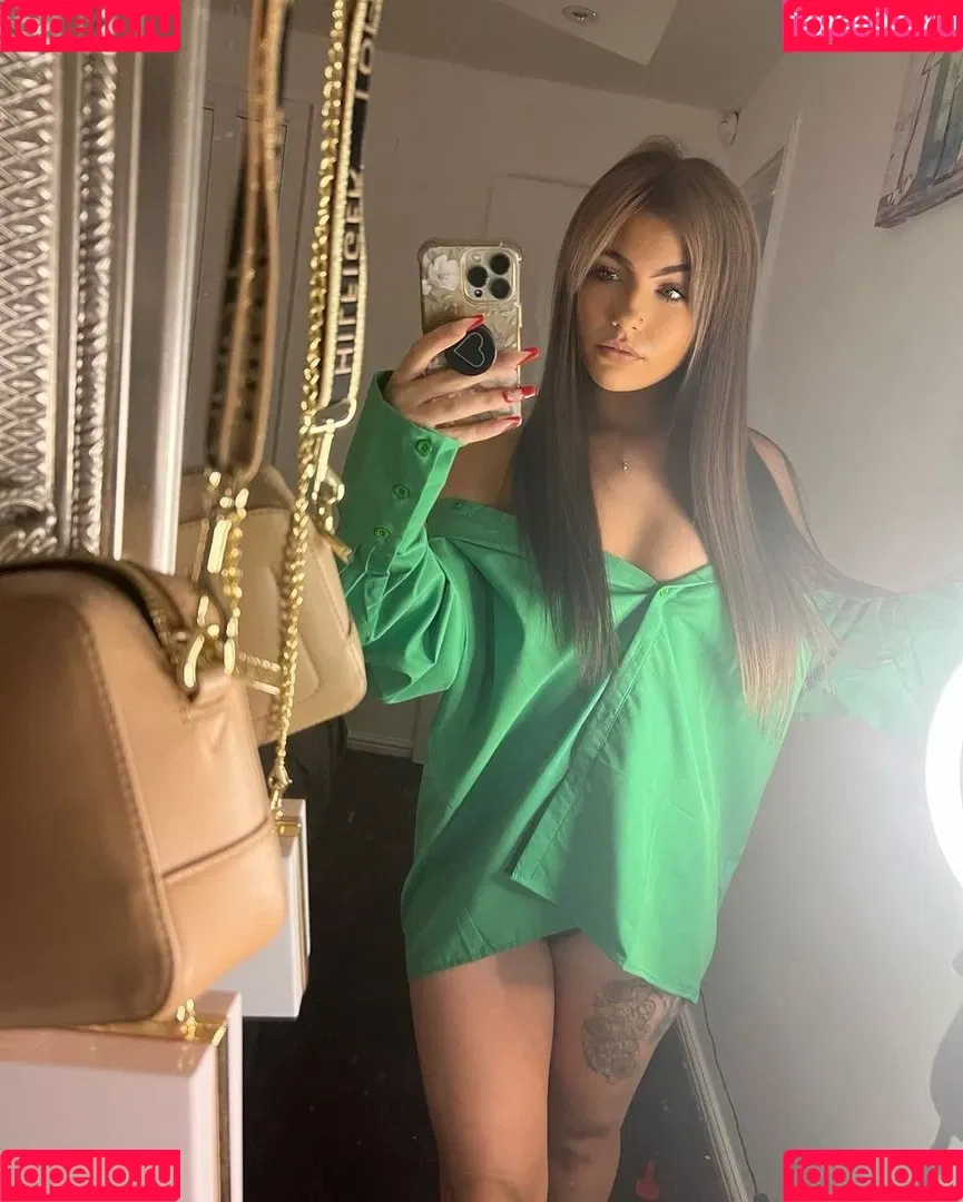 Megann22 Onlyfans Photo Gallery 