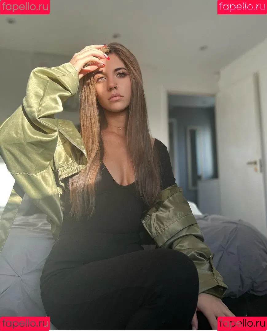 Megann22 Onlyfans Photo Gallery 