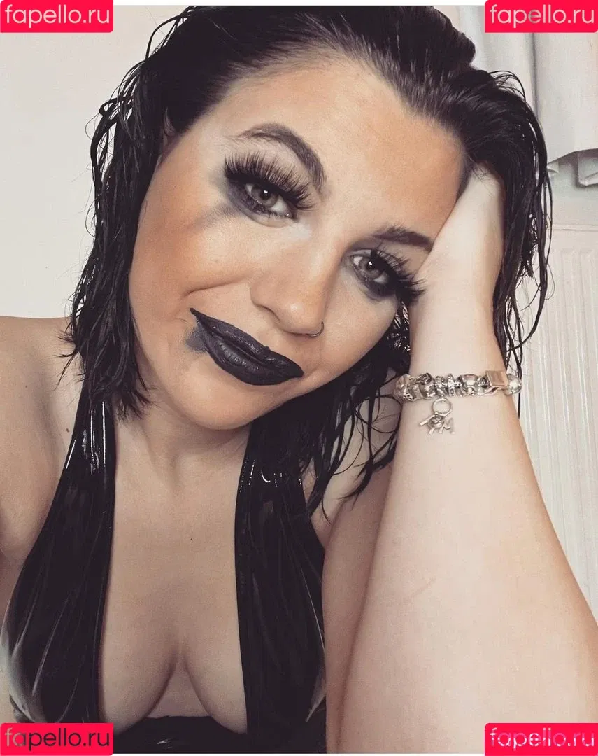 Megann22 Onlyfans Photo Gallery 