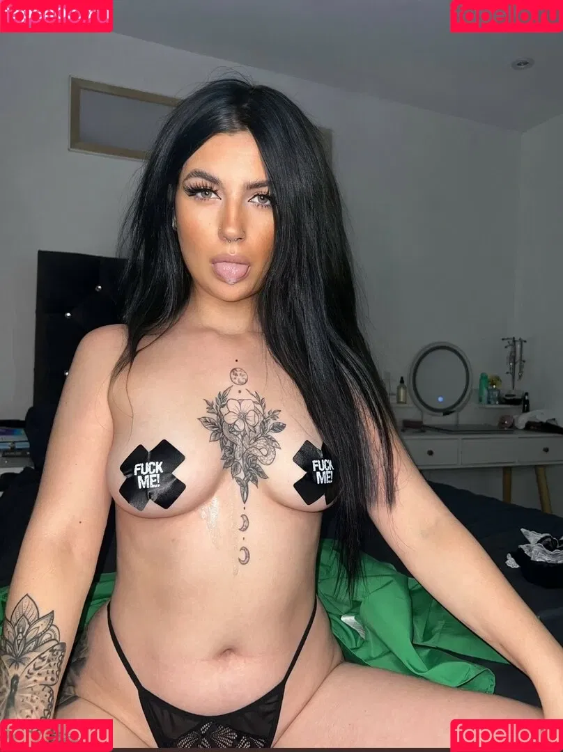 Megann22 Onlyfans Photo Gallery 