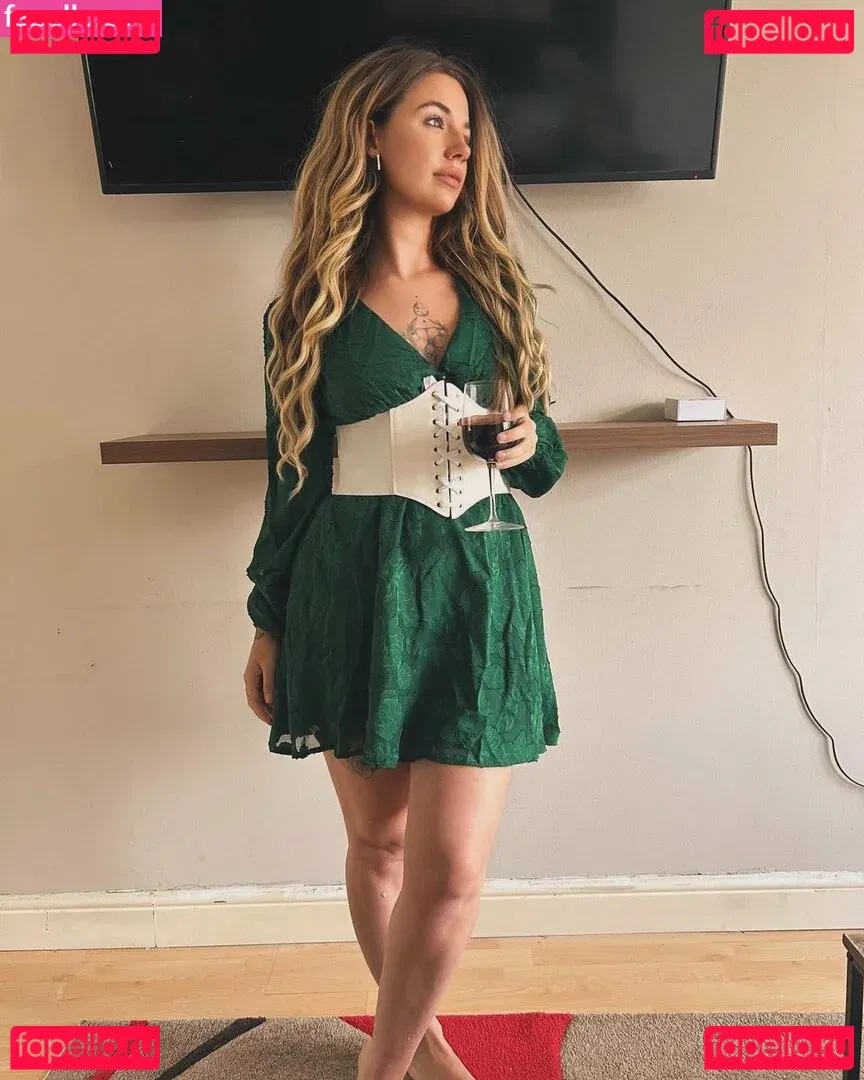 Megann22 Onlyfans Photo Gallery 