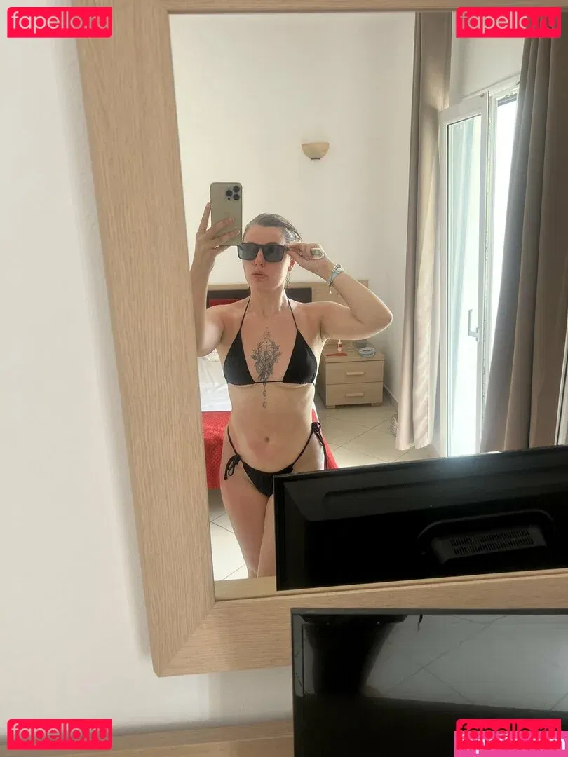 Megann22 Onlyfans Photo Gallery 