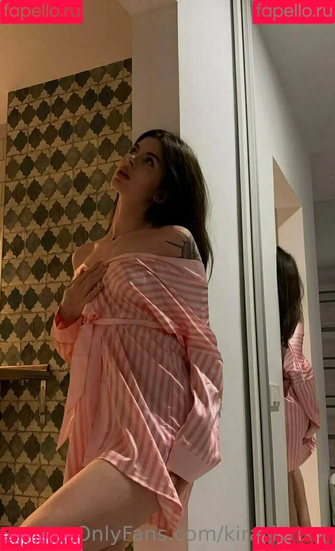 kira_kirraa Onlyfans Photo Gallery 