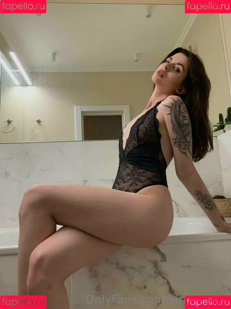 kira_kirraa Onlyfans Photo Gallery 
