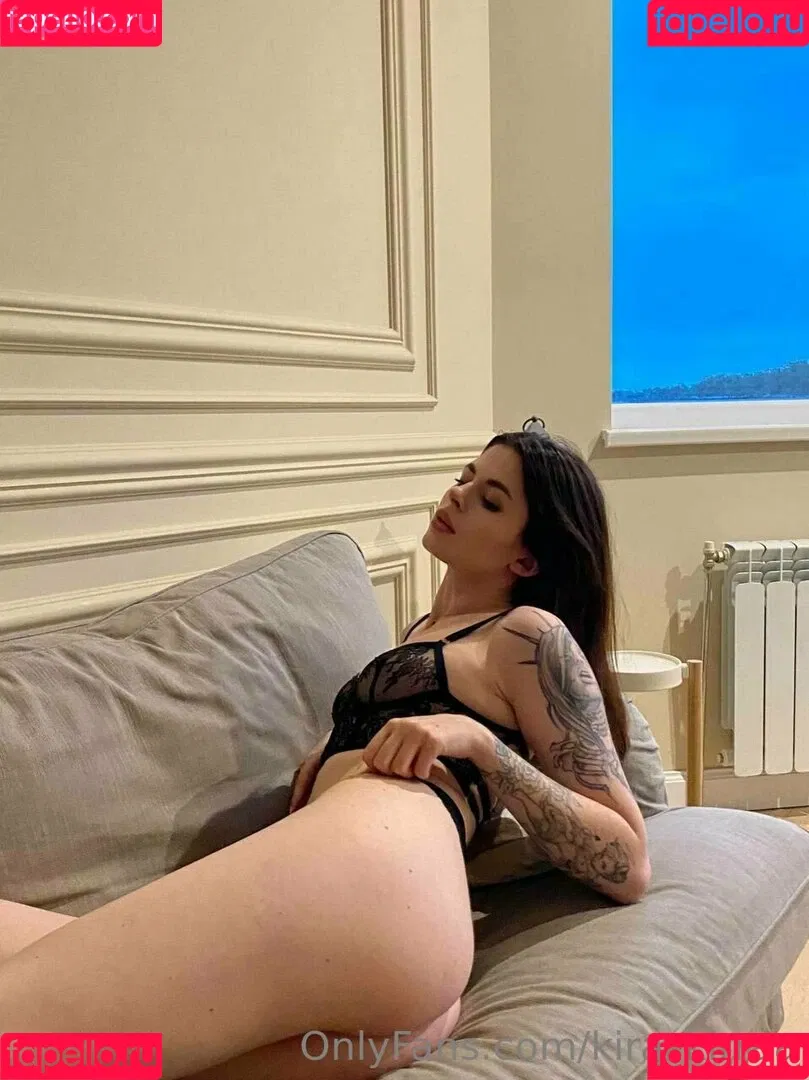 kira_kirraa Onlyfans Photo Gallery 