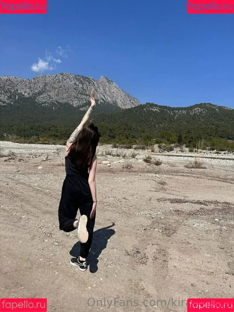 kira_kirraa Onlyfans Photo Gallery 