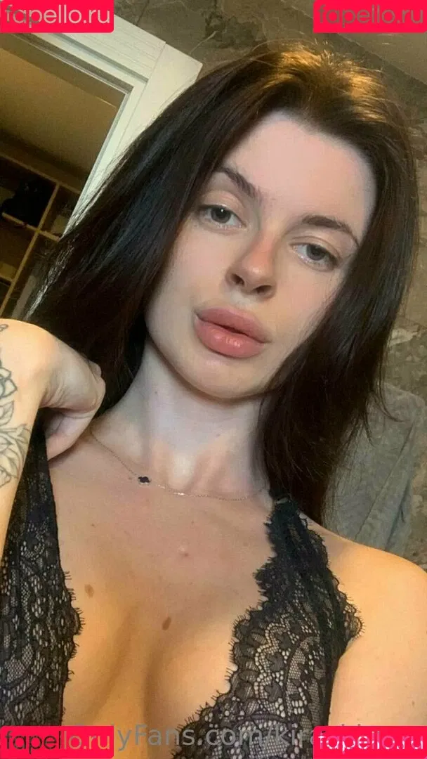 kira_kirraa Onlyfans Photo Gallery 