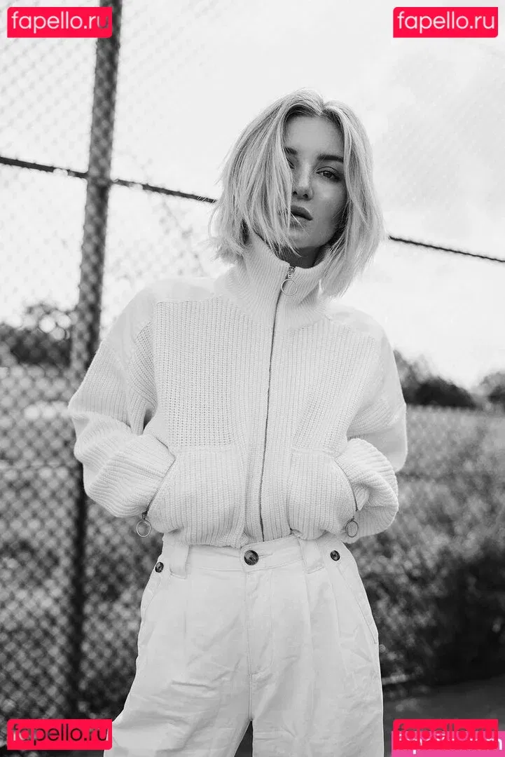 Julia Wulf Onlyfans Photo Gallery 