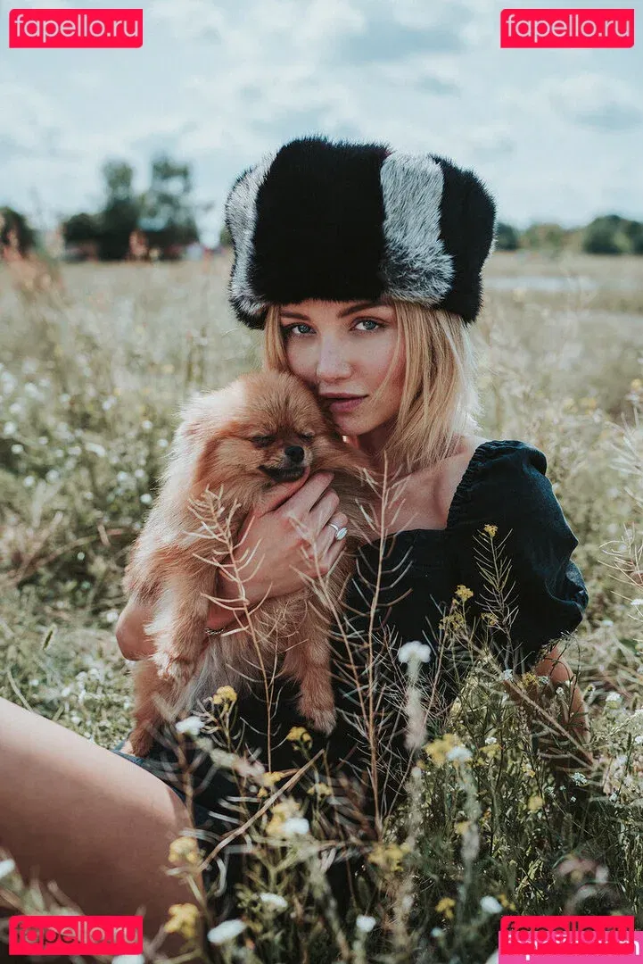 Julia Wulf Onlyfans Photo Gallery 