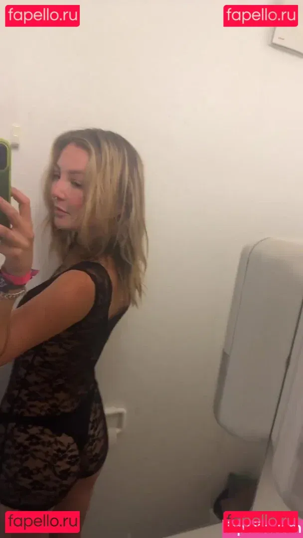 Julia Wulf Onlyfans Photo Gallery 