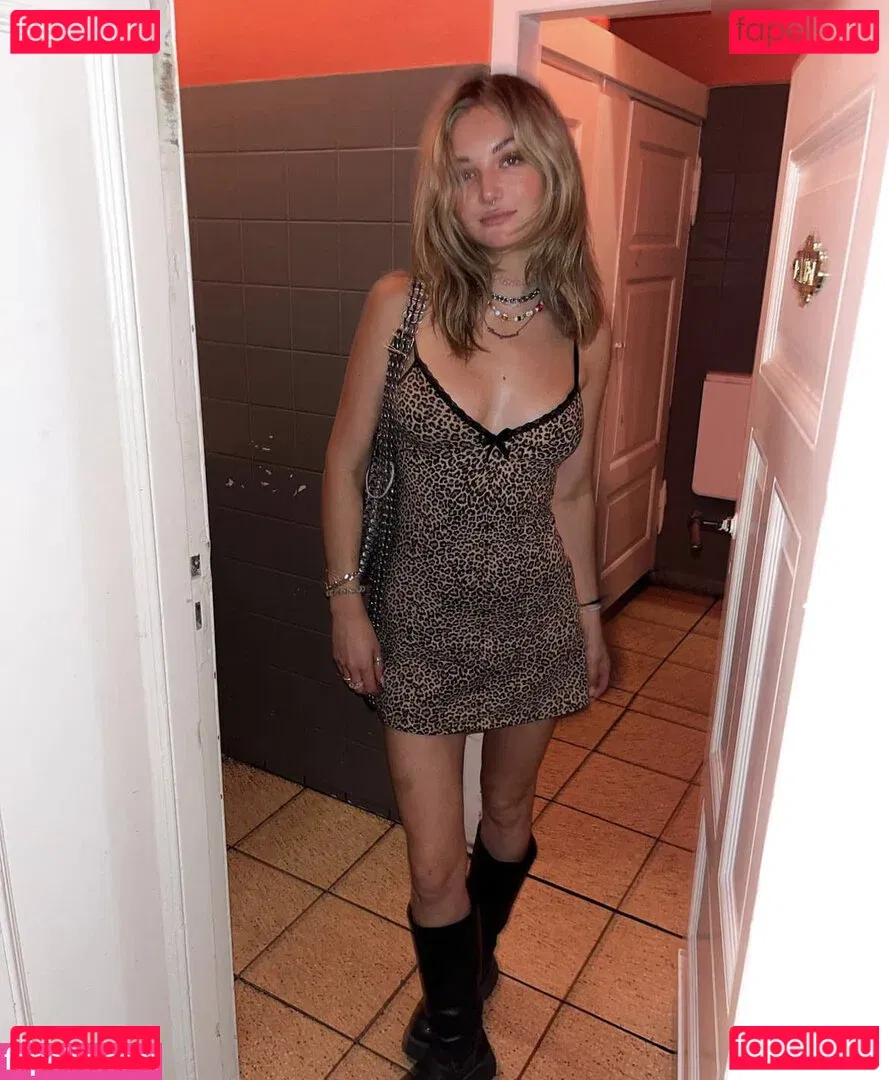 Julia Wulf Onlyfans Photo Gallery 