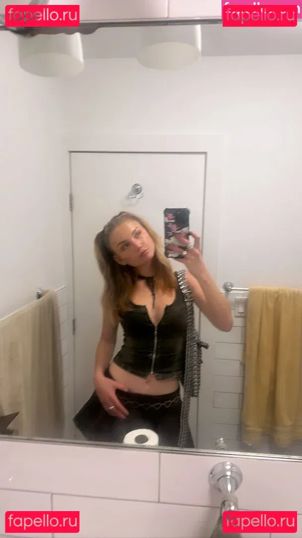 Julia Wulf Onlyfans Photo Gallery 