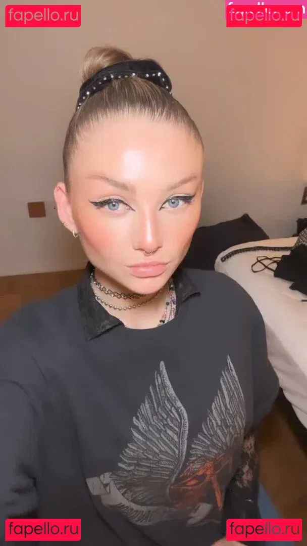 Julia Wulf Onlyfans Photo Gallery 