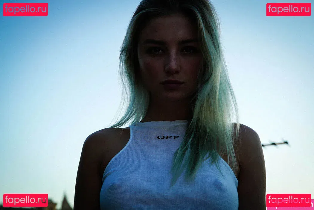 Julia Wulf Onlyfans Photo Gallery 